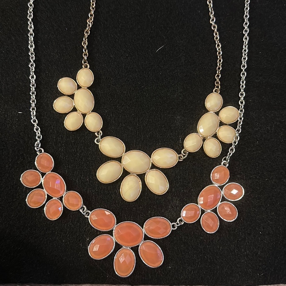 Chunky statement necklace